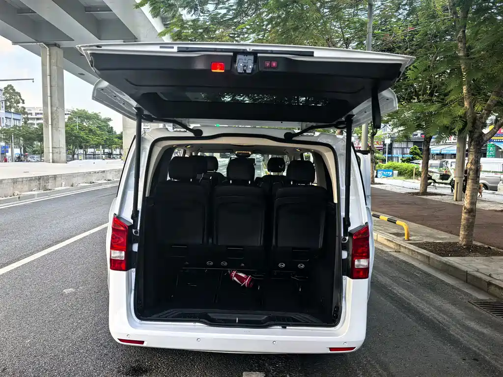 Mercedes-Benz Vito — миниатюра 7