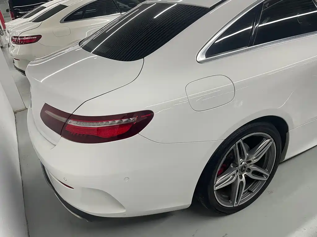 Mercedes-Benz E-Class (Import) — миниатюра 9