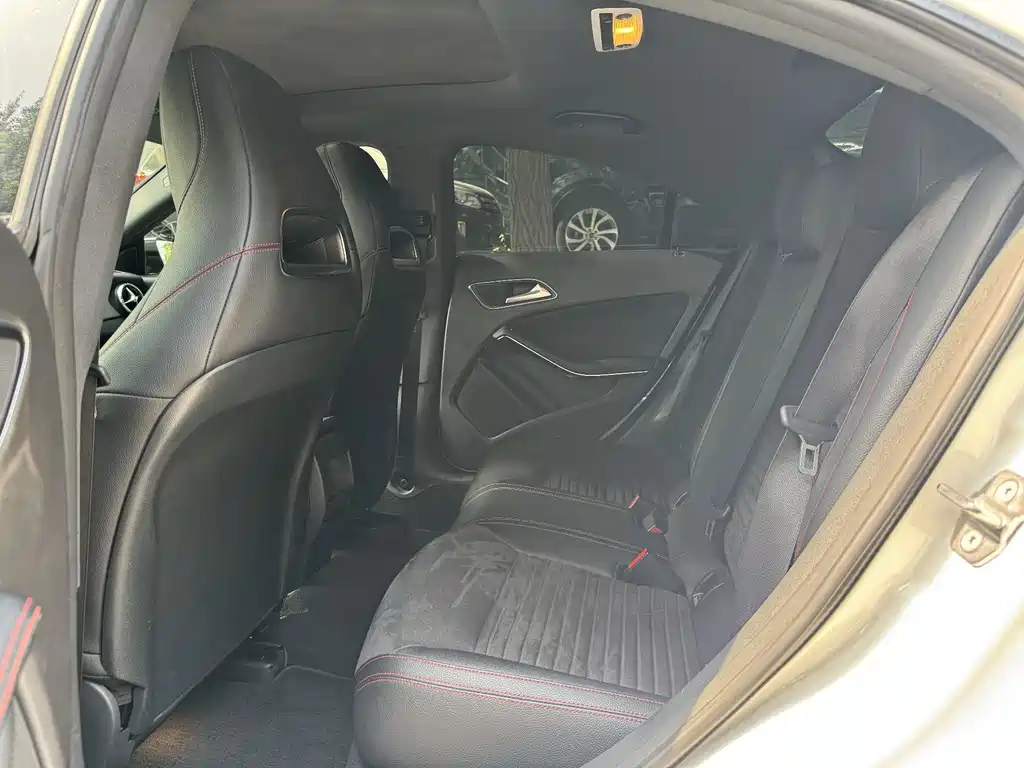 Mercedes-Benz CLA (Import) — миниатюра 8