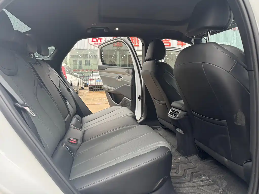 BYD Qin L — миниатюра 13
