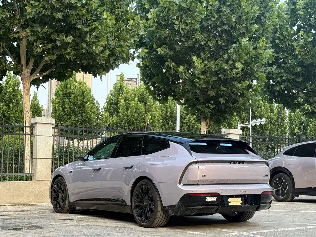 Ауди Ауди. Audi E5 Sportback — миниатюра 16