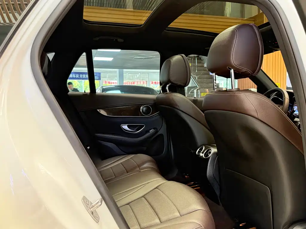 Mercedes-Benz GLC — миниатюра 15