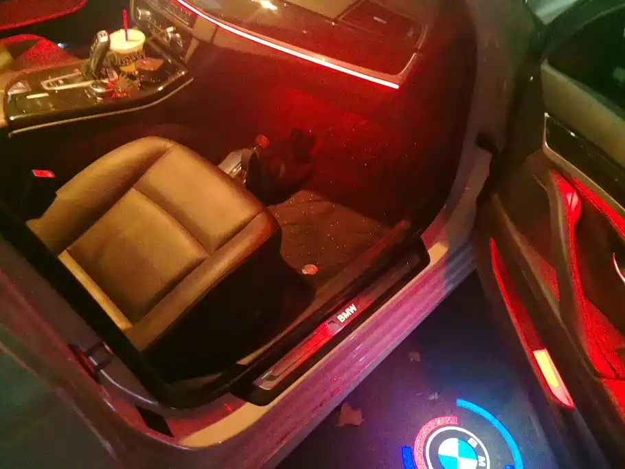 BMW 5 Series — миниатюра 8
