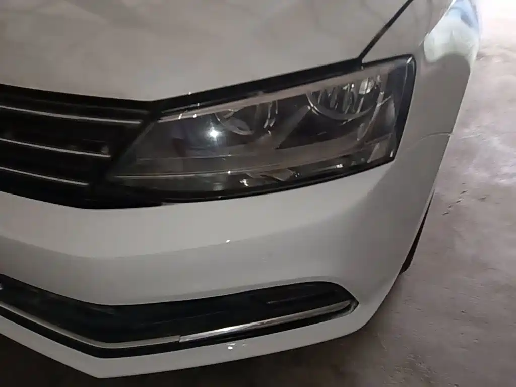 Volkswagen Sagitar — миниатюра 24