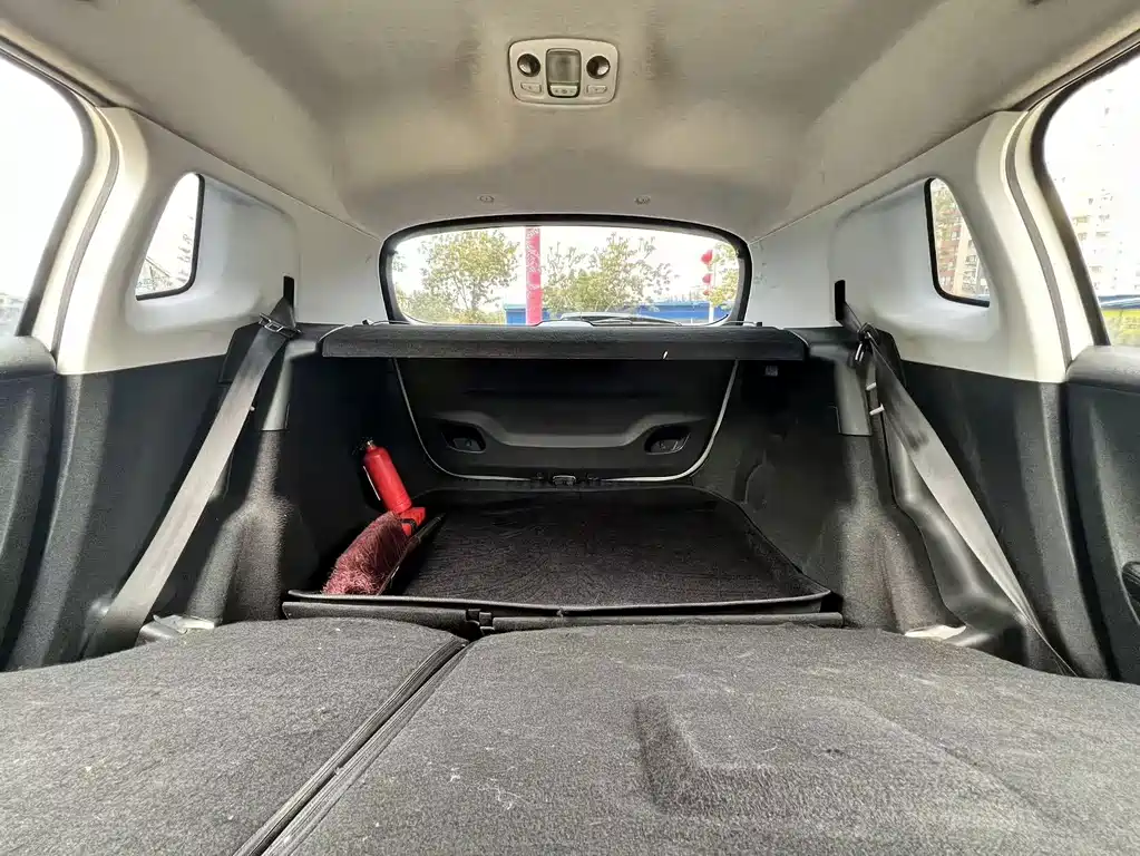 Peugeot 2008 — миниатюра 12