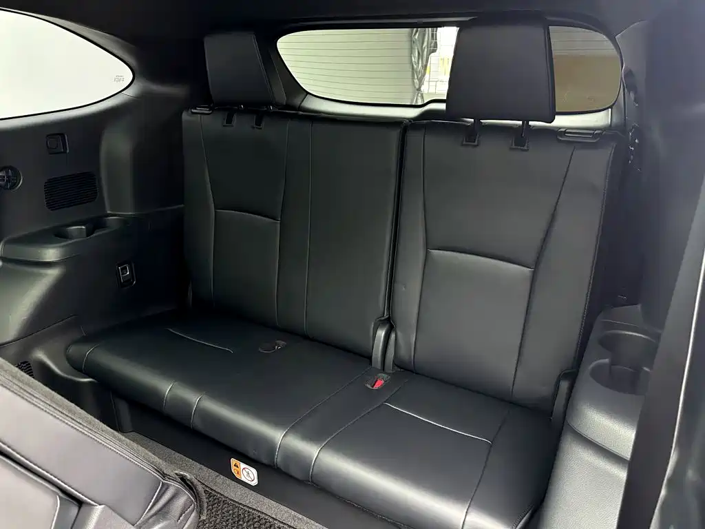 Toyota Crown Kluger — миниатюра 20
