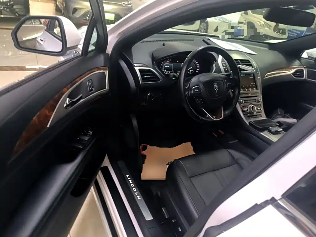 Lincoln MKZ — миниатюра 16