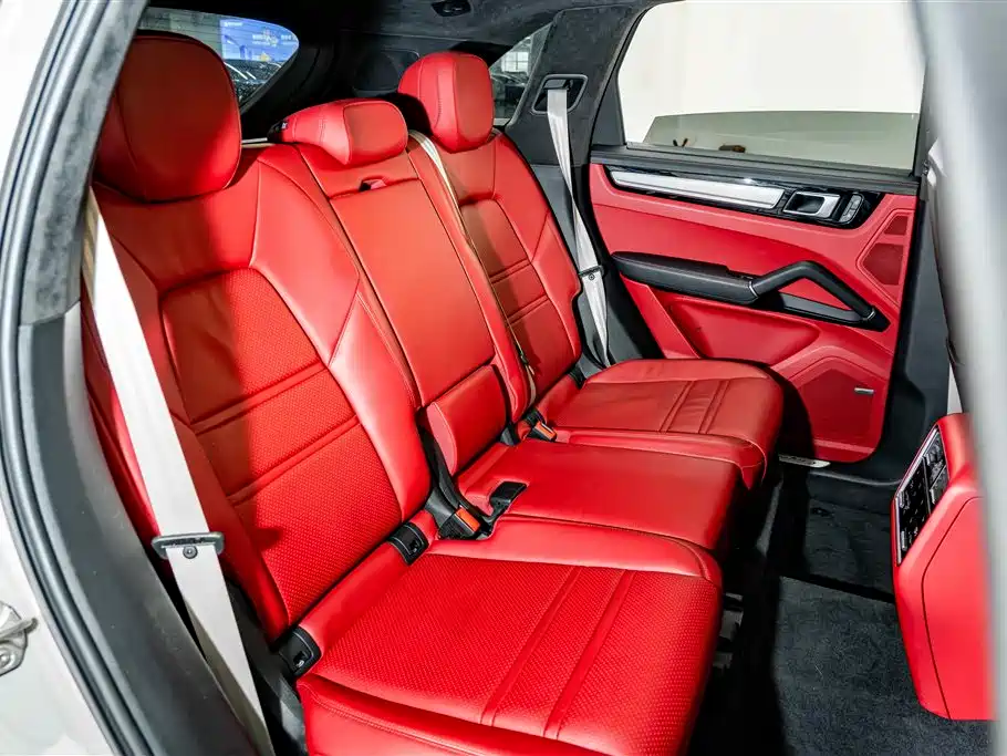 Porsche Cayenne Hybrid — миниатюра 24