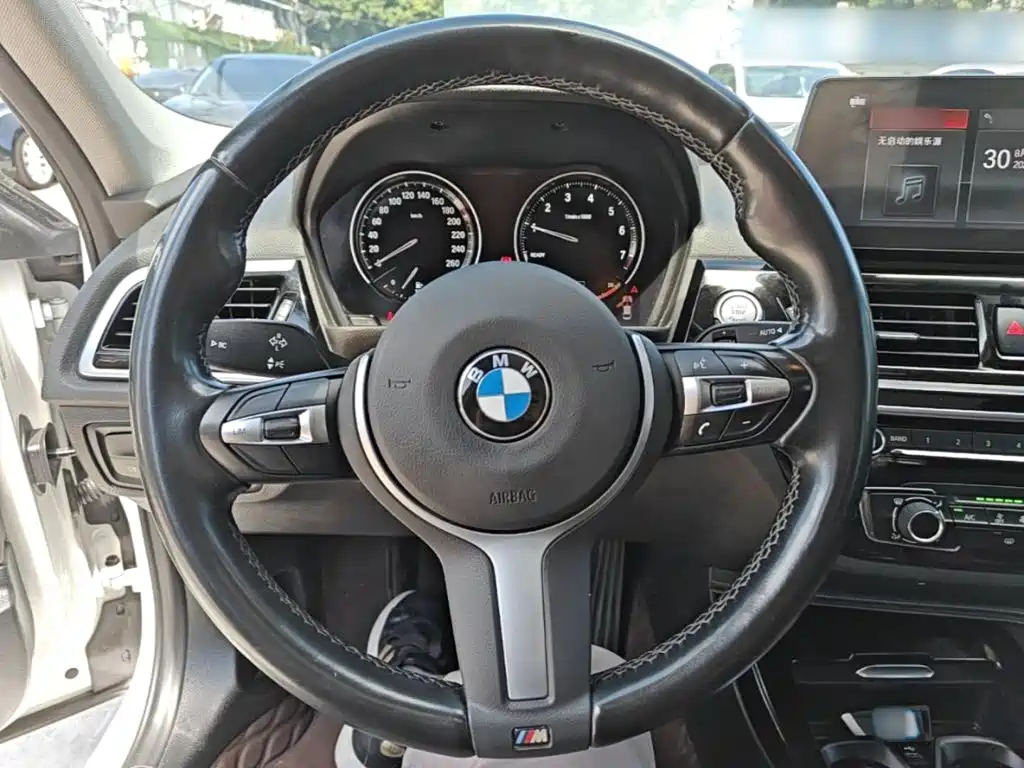 BMW 1 Series — миниатюра 11