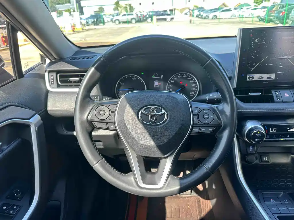 Toyota Wildlander — миниатюра 7