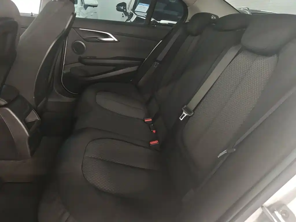 BMW 1 Series — миниатюра 17