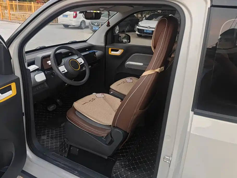 Wuling MINIEV — миниатюра 9