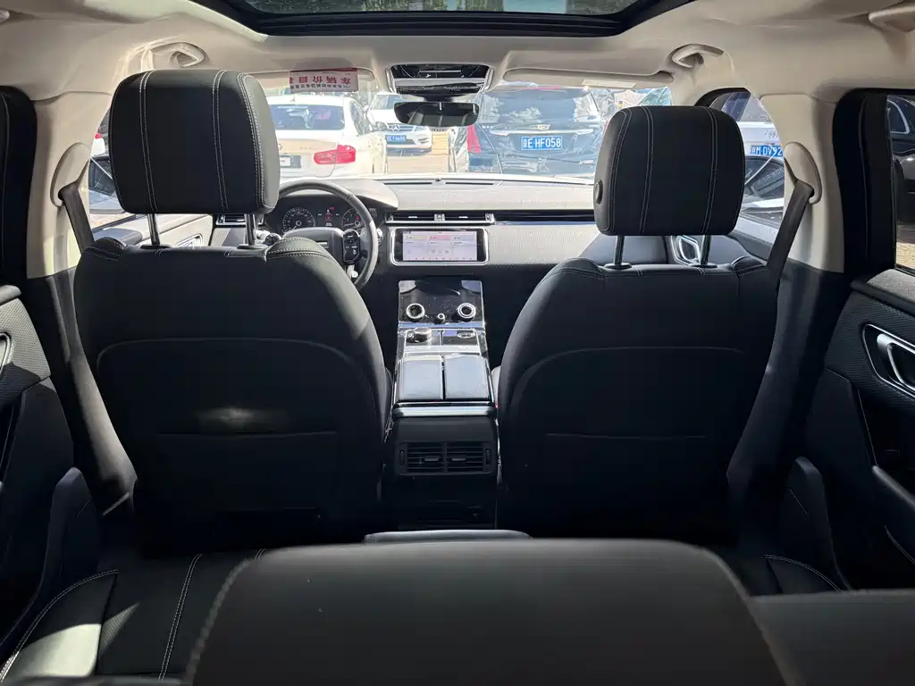 Land Rover Velar — миниатюра 21