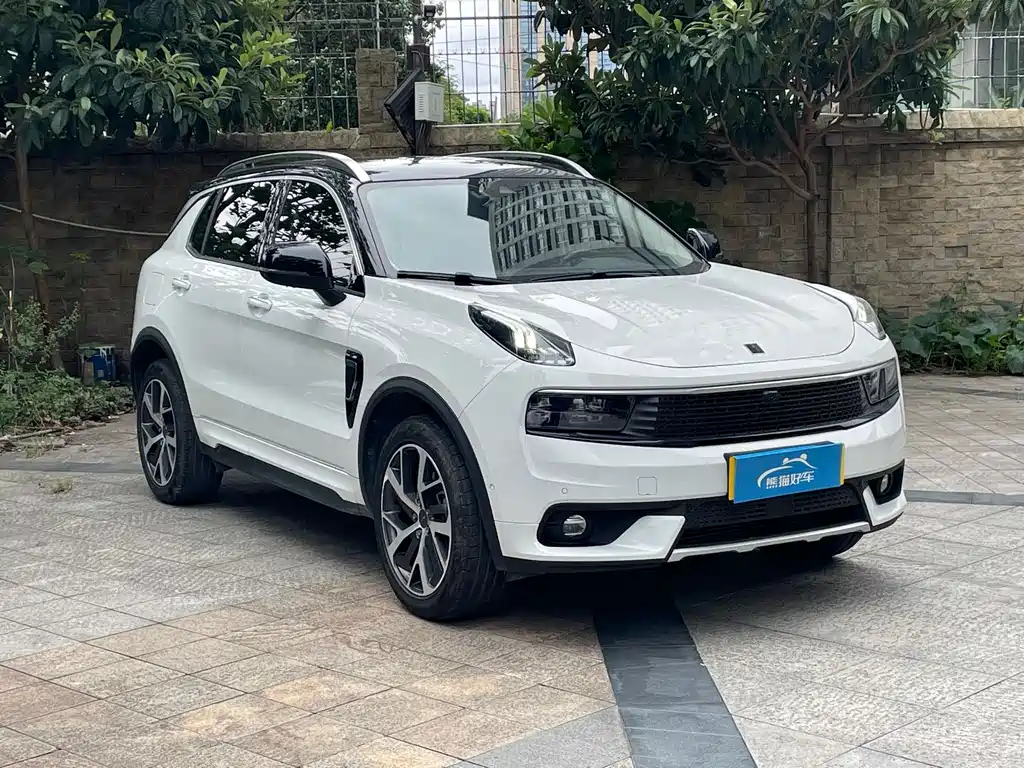 Lynk & Co 01 — миниатюра 3