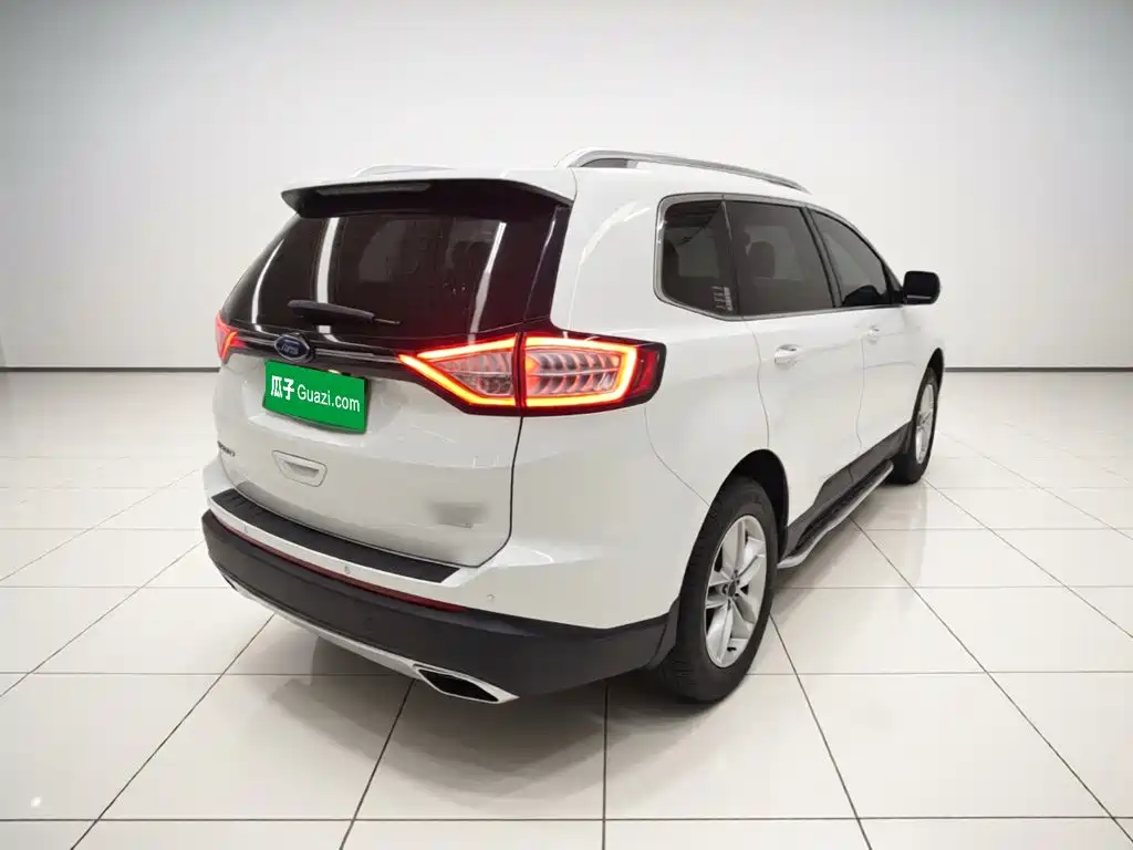 Ford Edge — миниатюра 4