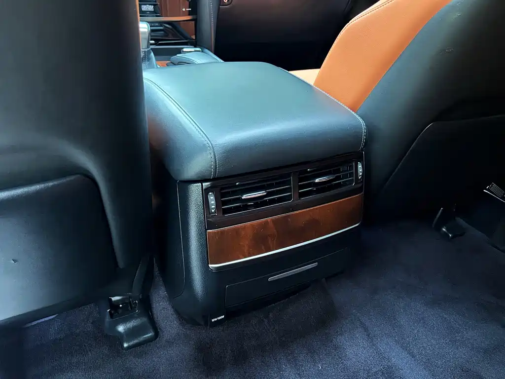 Lexus LX — миниатюра 11