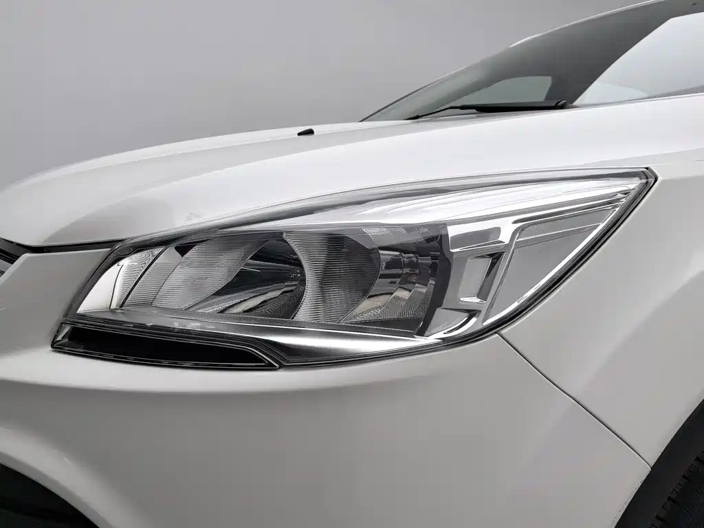 Ford Kuga — миниатюра 7