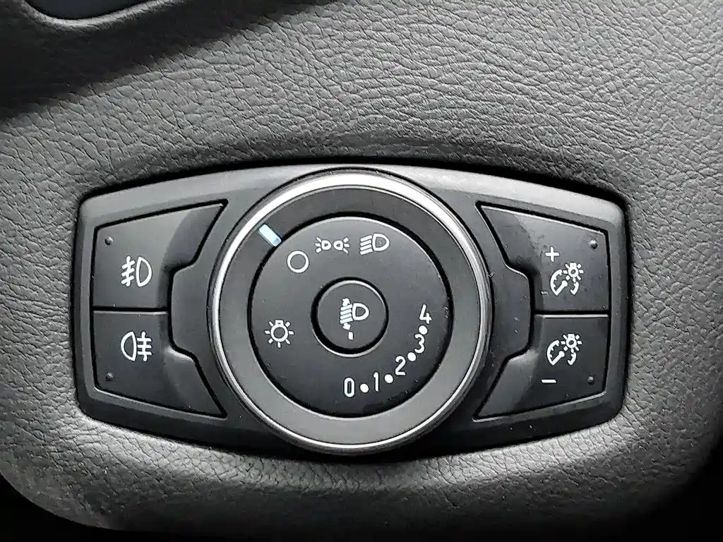 Ford Kuga — миниатюра 21