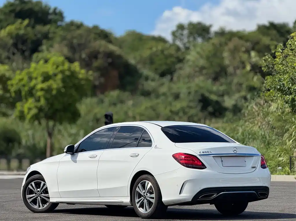 Mercedes-Benz C-Class — миниатюра 17