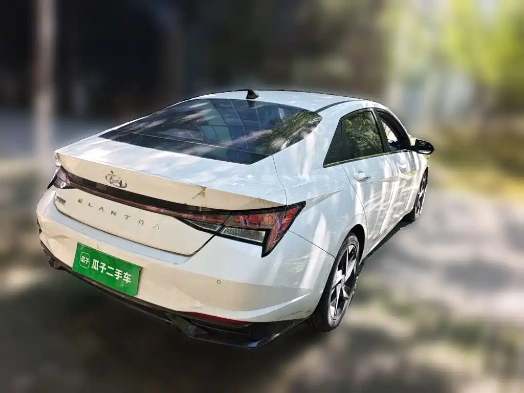 Hyundai Elantra — миниатюра 4
