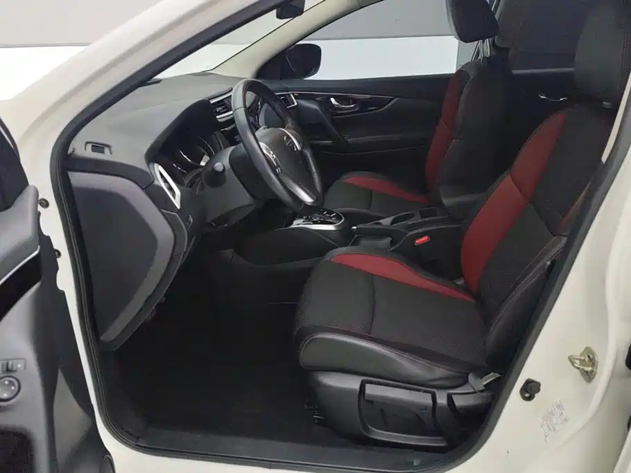 Nissan Qashqai — миниатюра 9