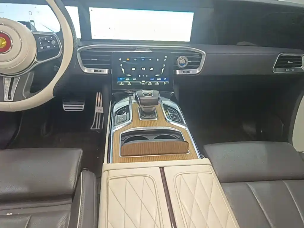 Hongqi Hongqi E-HS9 — миниатюра 14