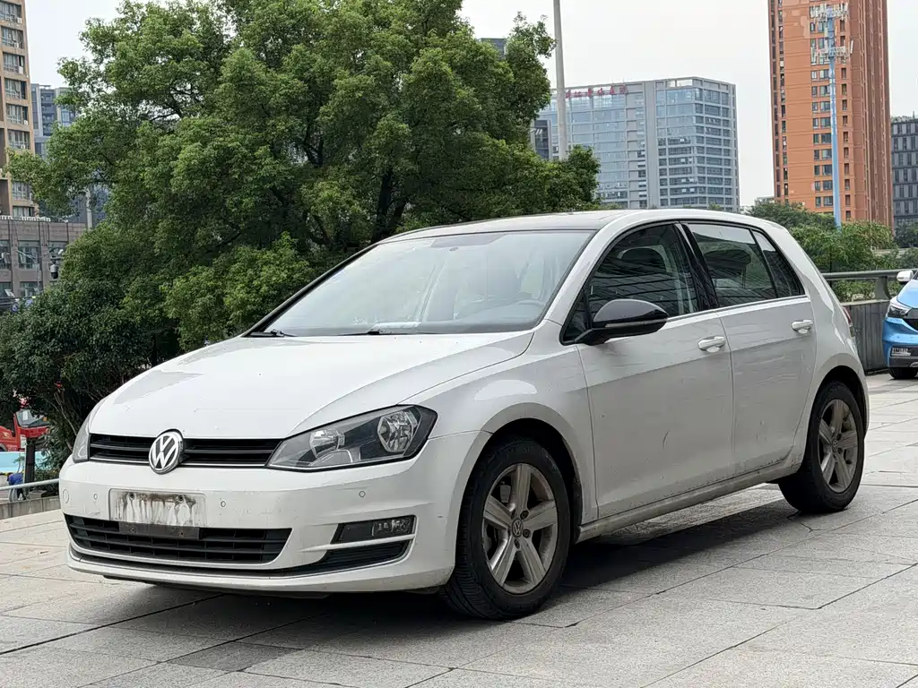 Volkswagen Golf 2017 1.6L AT Comfort