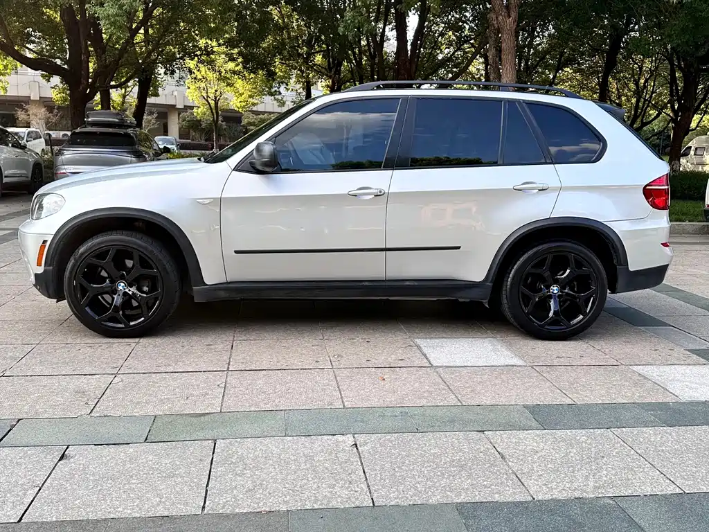 BMW X5 (Import) — миниатюра 3