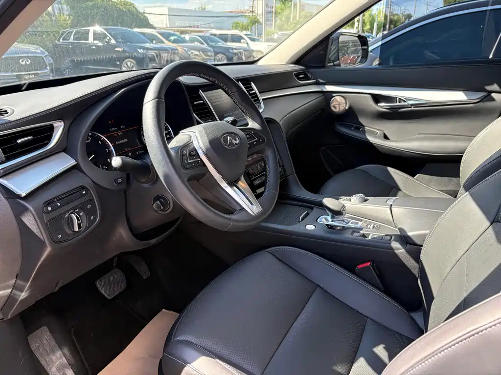 Infiniti QX50 — миниатюра 6