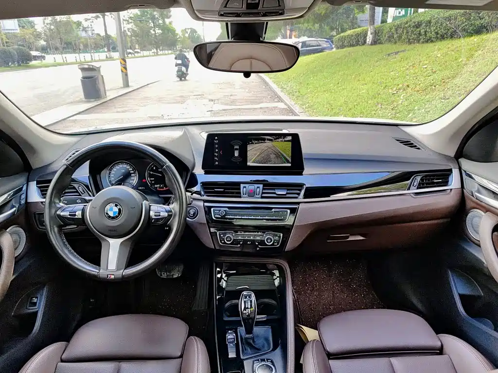 BMW X1 — миниатюра 10