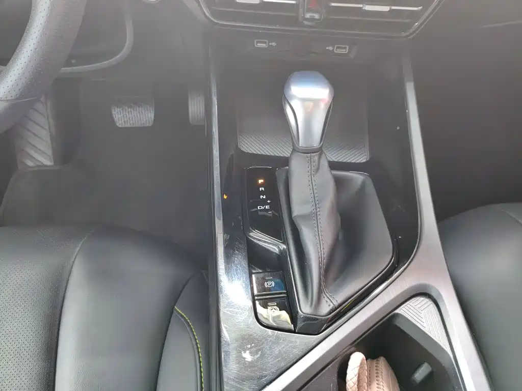 Roewe i5 — миниатюра 14