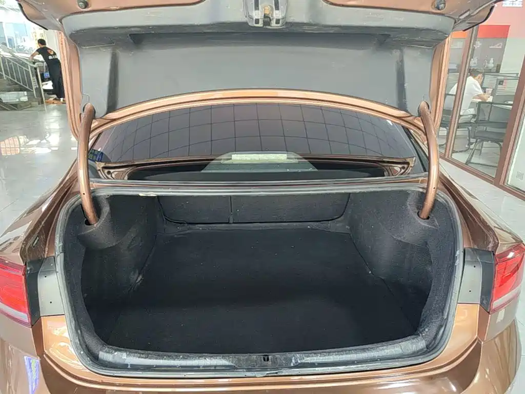 Volkswagen Lamando — миниатюра 19