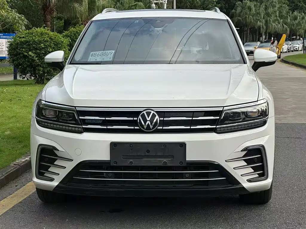 Volkswagen Tiguan L PHEV