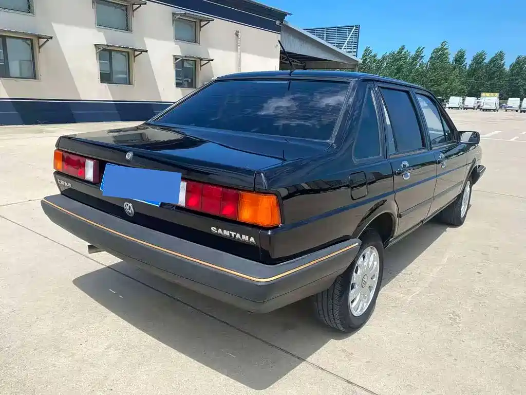Volkswagen Santana Classic — миниатюра 6