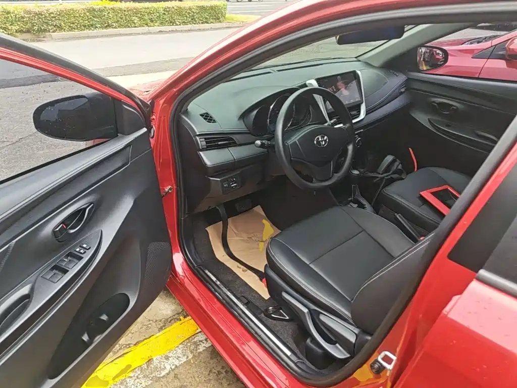 Toyota Yaris L — миниатюра 16