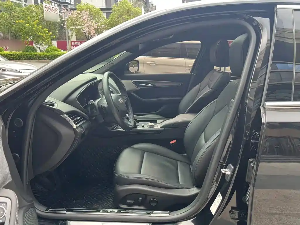 Cadillac CT5 — миниатюра 17