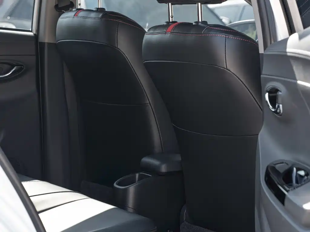 TOYOTA YARIS L ZHIXUAN