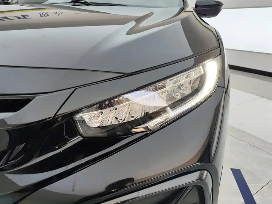 Honda Civic — миниатюра 5