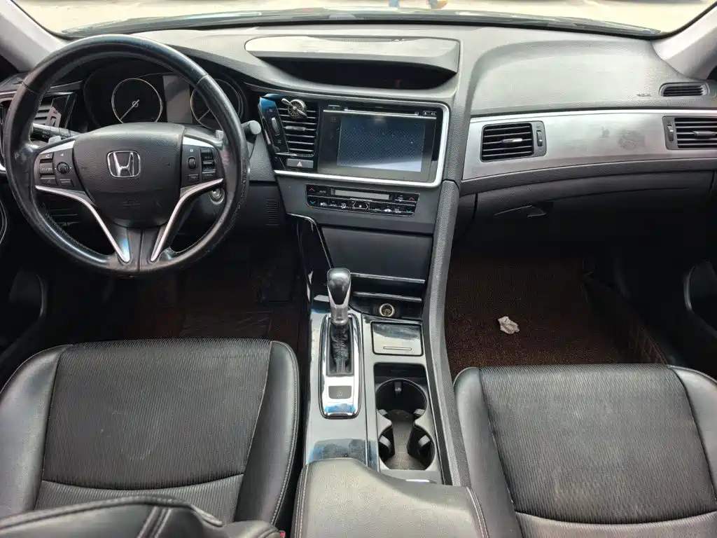Honda Spirior — миниатюра 10