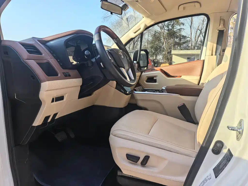 KETI CAR KEDI MOUNTAINS AND RIVERS