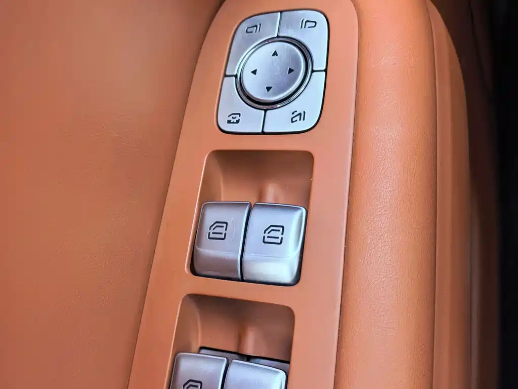 Li Auto Li L7 — миниатюра 17