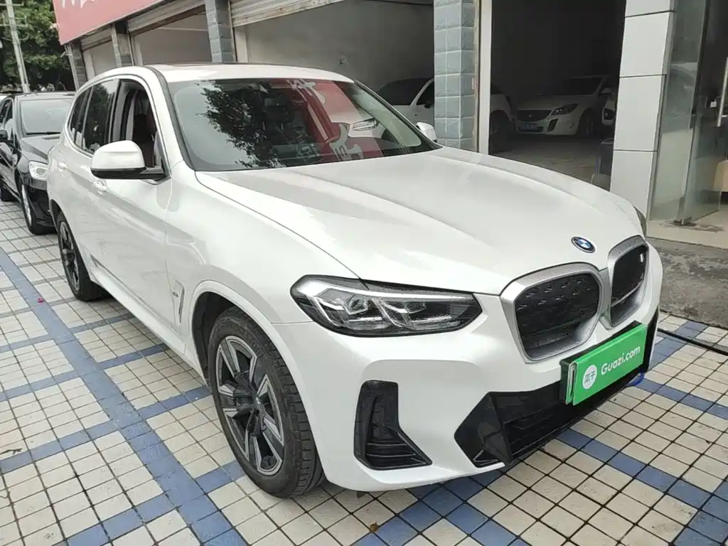 BMW iX3 — миниатюра 4