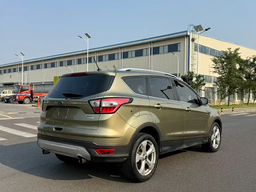 Ford Kuga — миниатюра 4