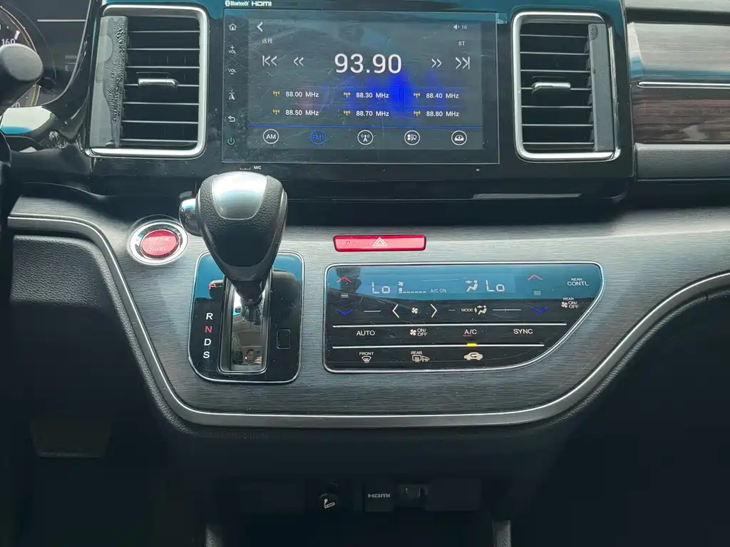 Honda Elysion — миниатюра 17