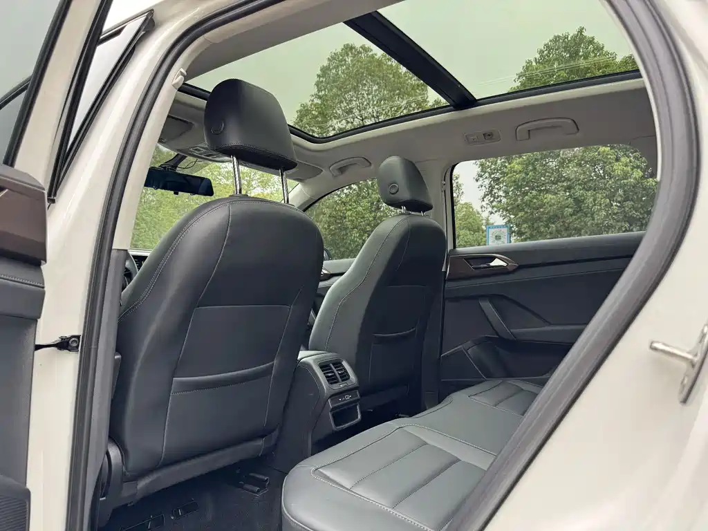 Volkswagen Tharu — миниатюра 18