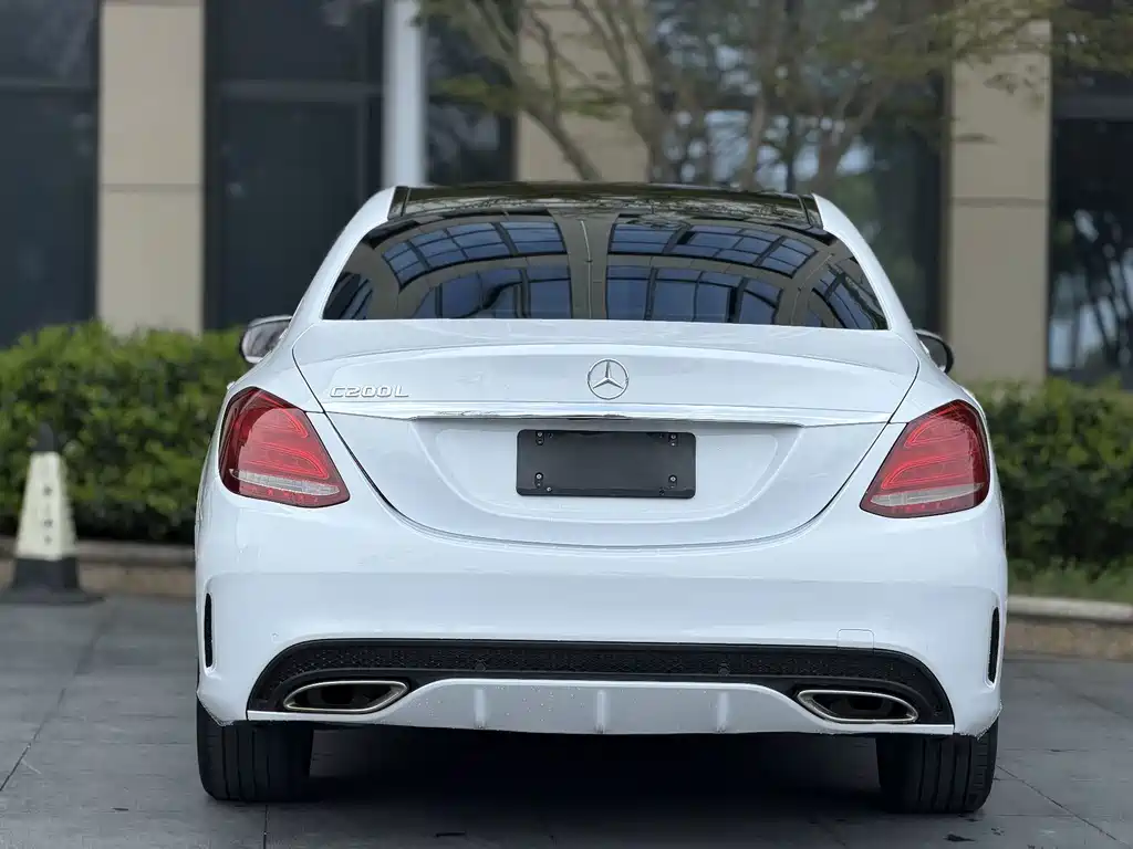 Mercedes-Benz C-Class — миниатюра 8