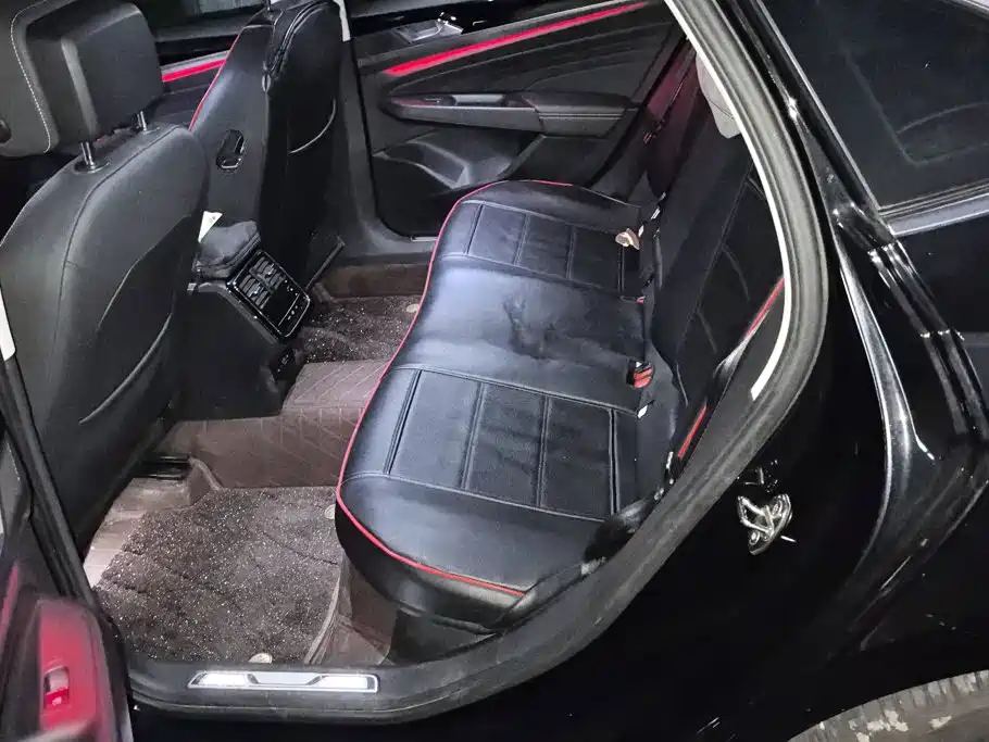 Volkswagen Passat — миниатюра 11