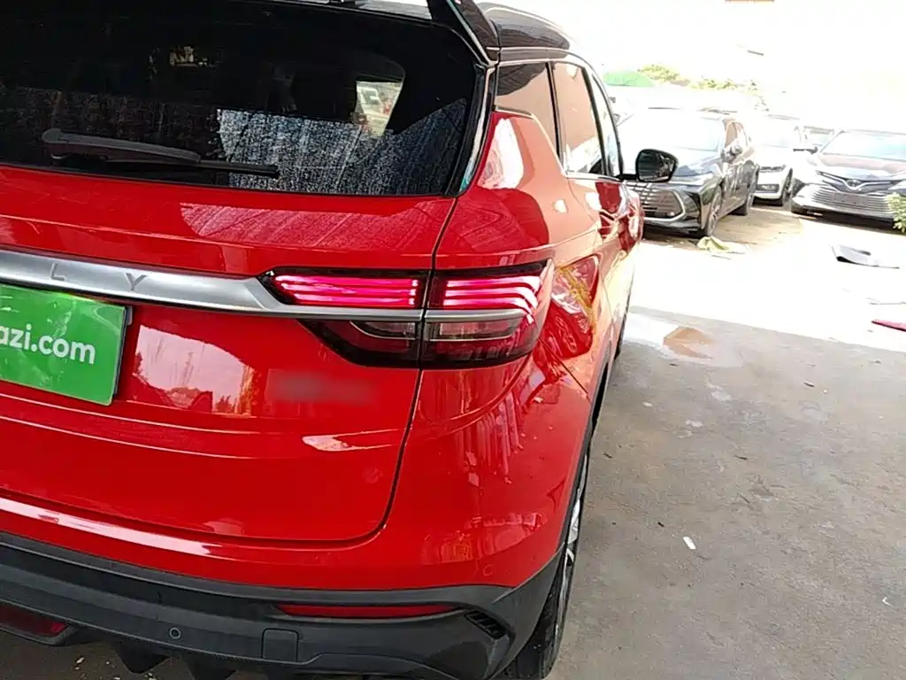 Geely Binyue — миниатюра 8