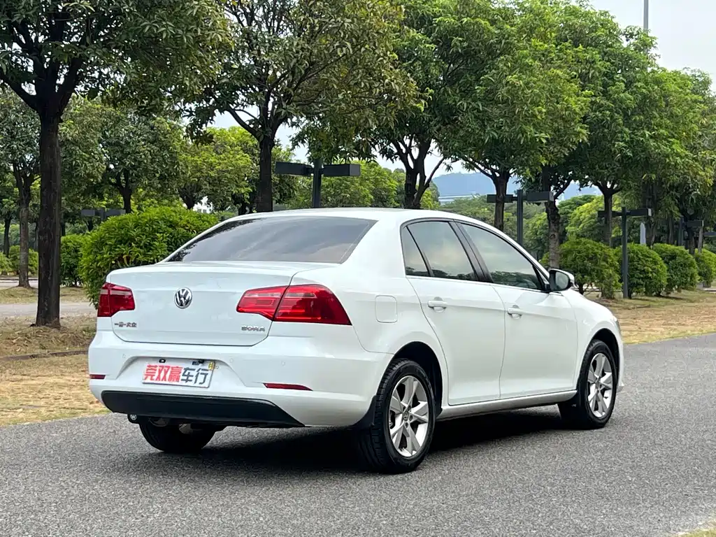 Volkswagen Bora — миниатюра 7