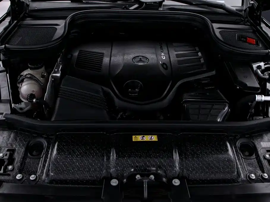 Mercedes-Benz GLS — миниатюра 23